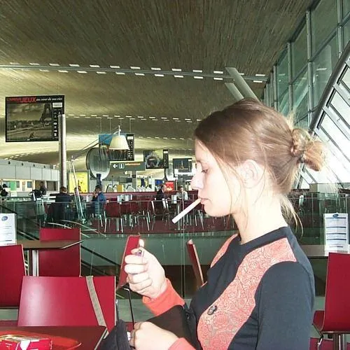 Sonja Moonear