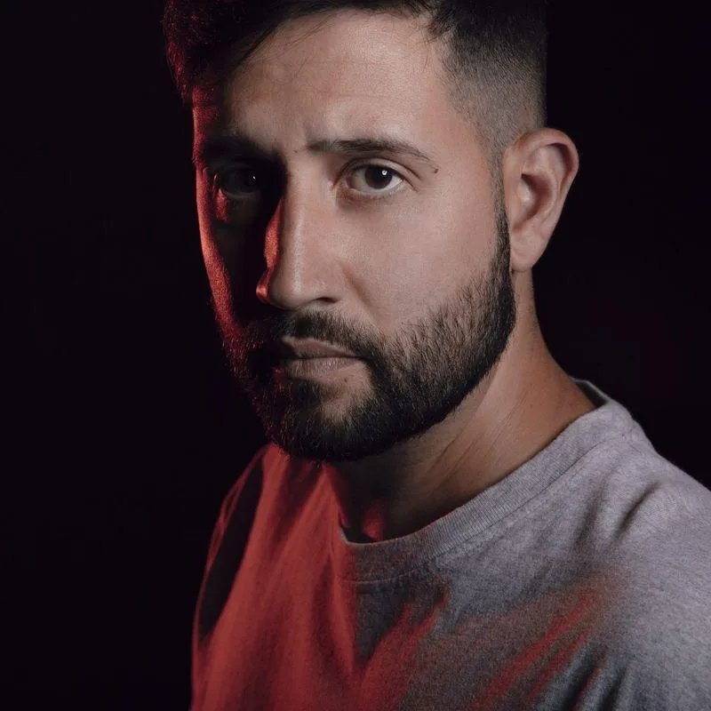 Danny B - Es