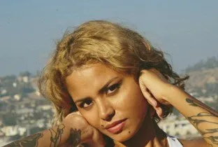 Ms Nina (Es)