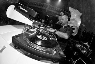 Dj Cellie