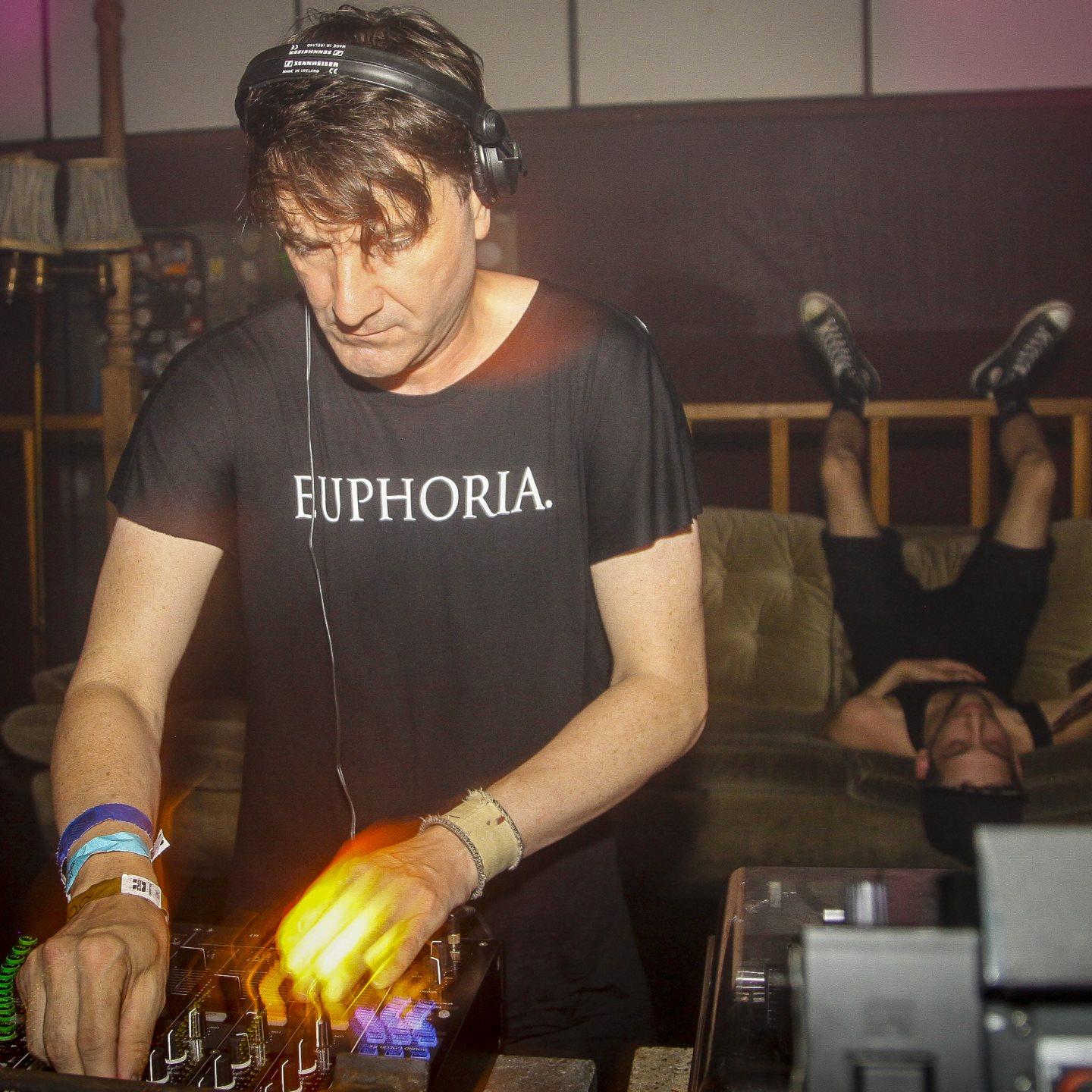 Dj Divinity