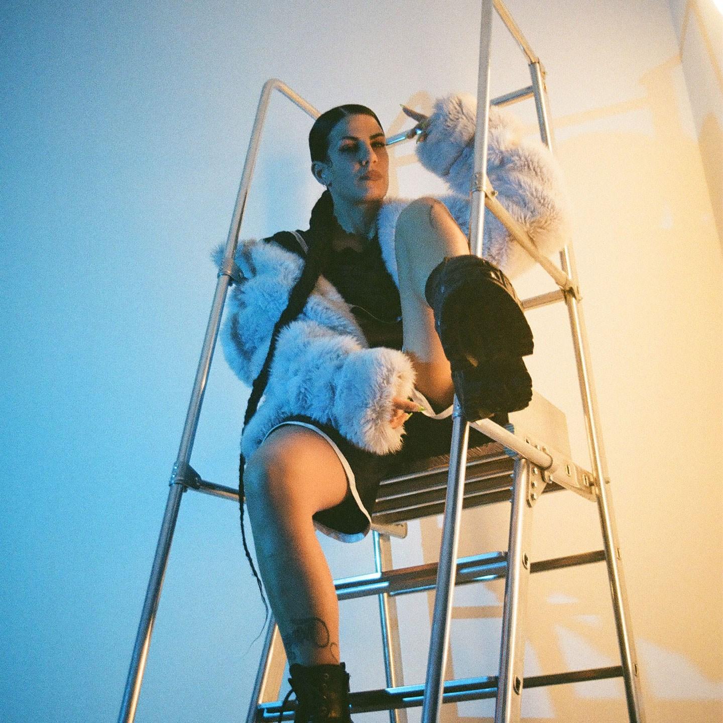 Naynaydluxx