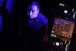 Adrian De Bernardi