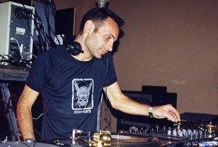Dj Hmc