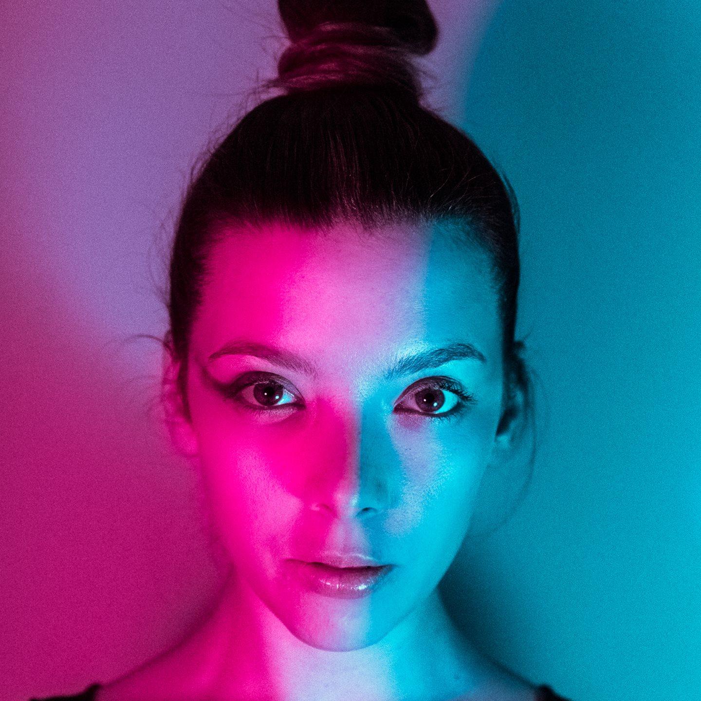 Teodora Van Context