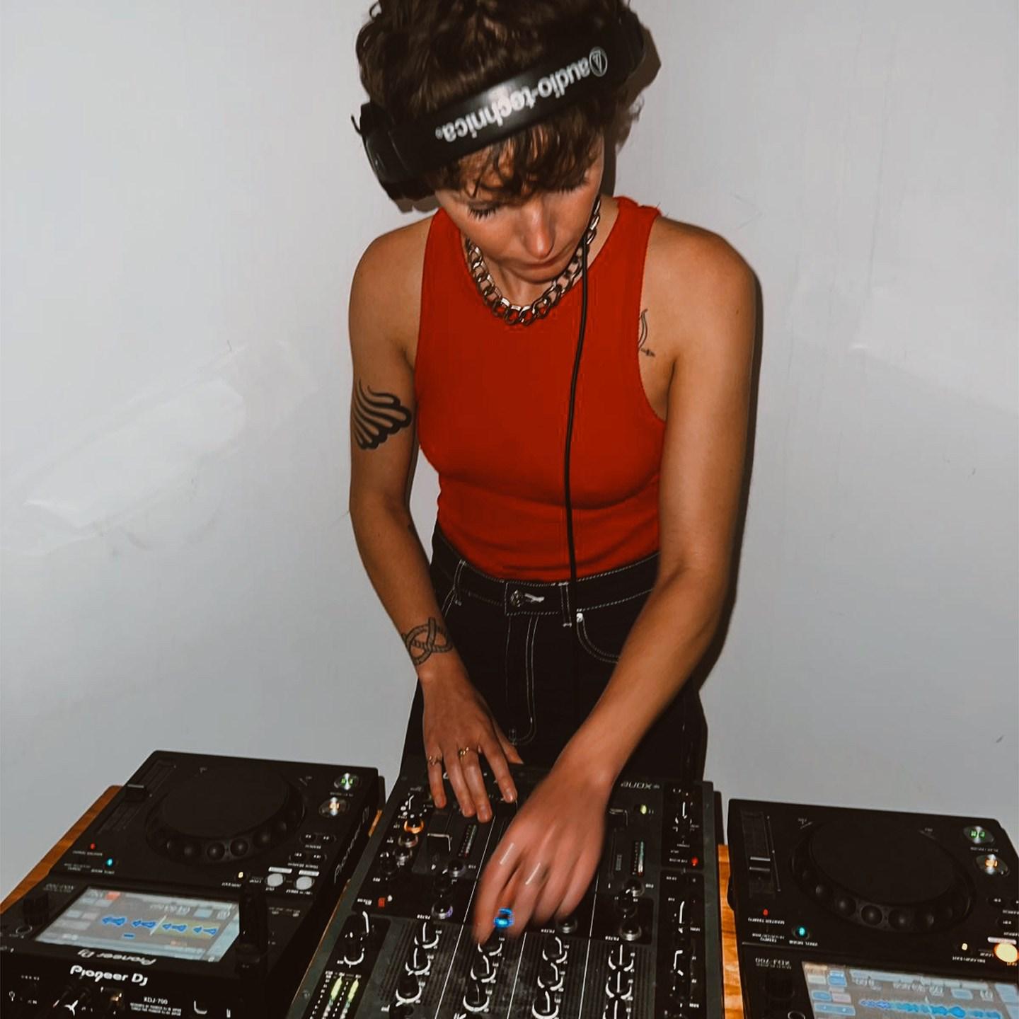 Lucie (Uk)
