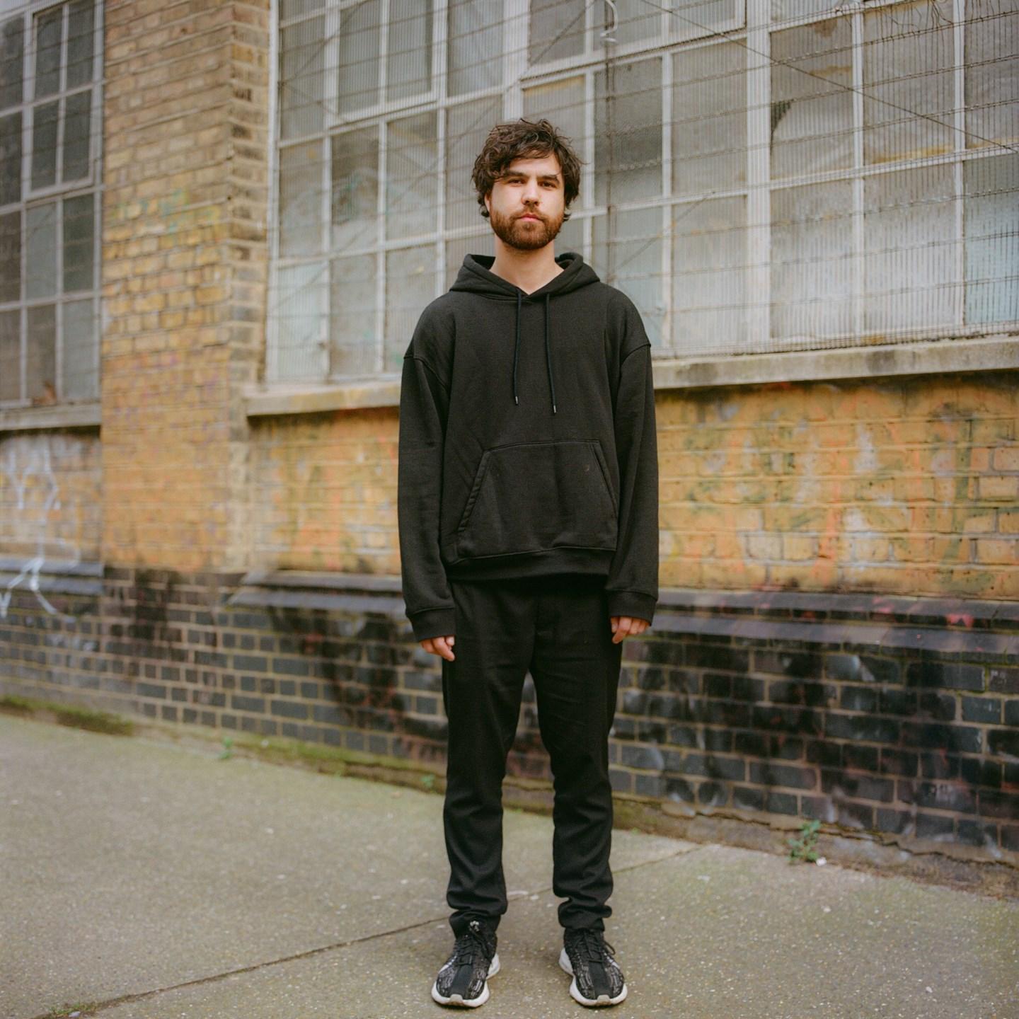 Elliott Timoti