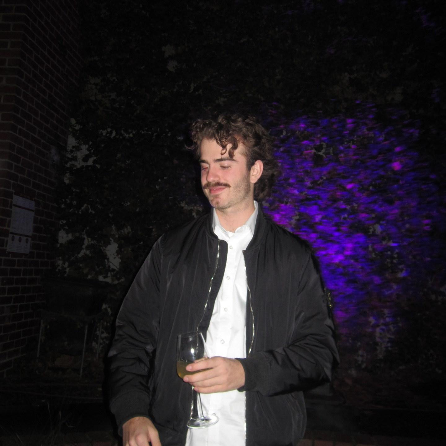 Nonchalant (AU)