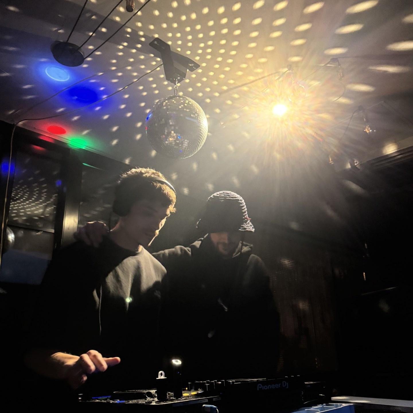 D1 x Samir (DVS)