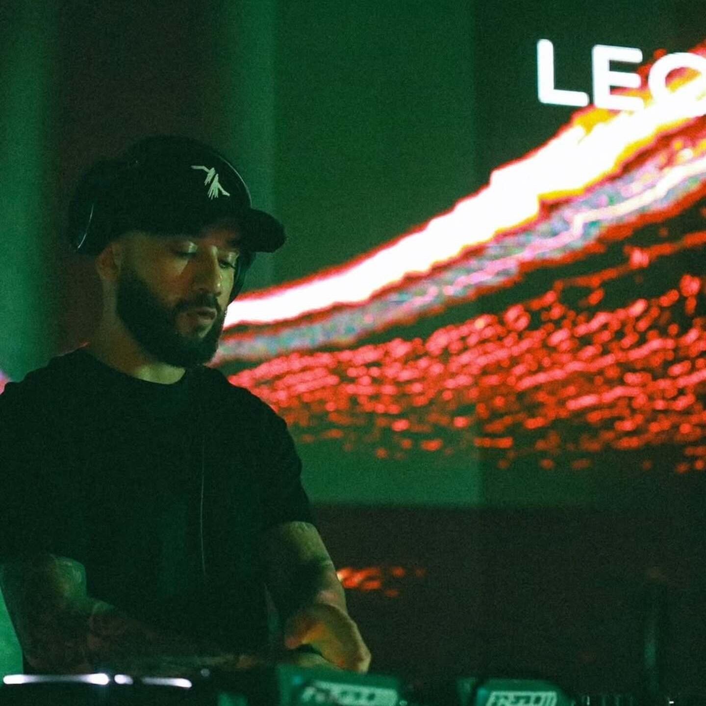 Leo J (CO)