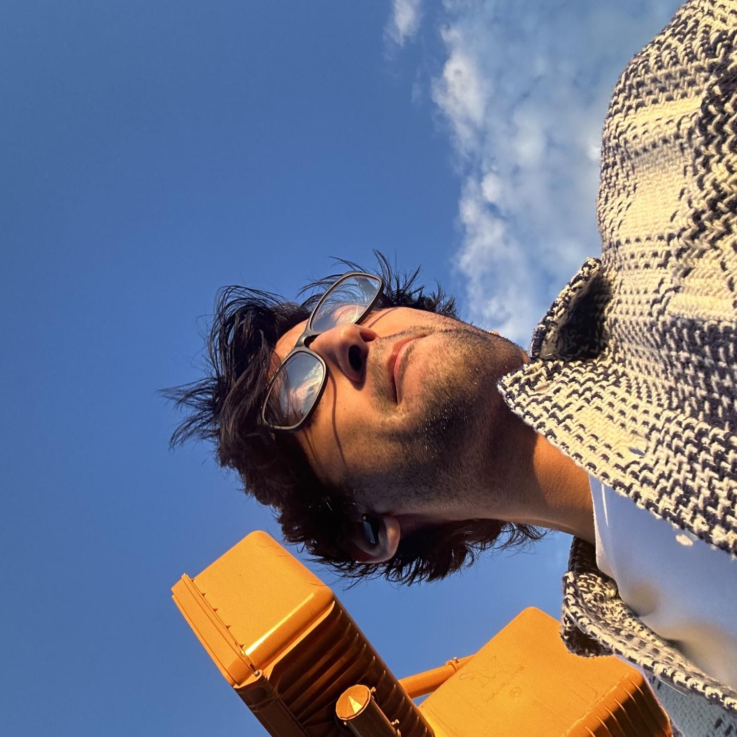 tallbrowndude
