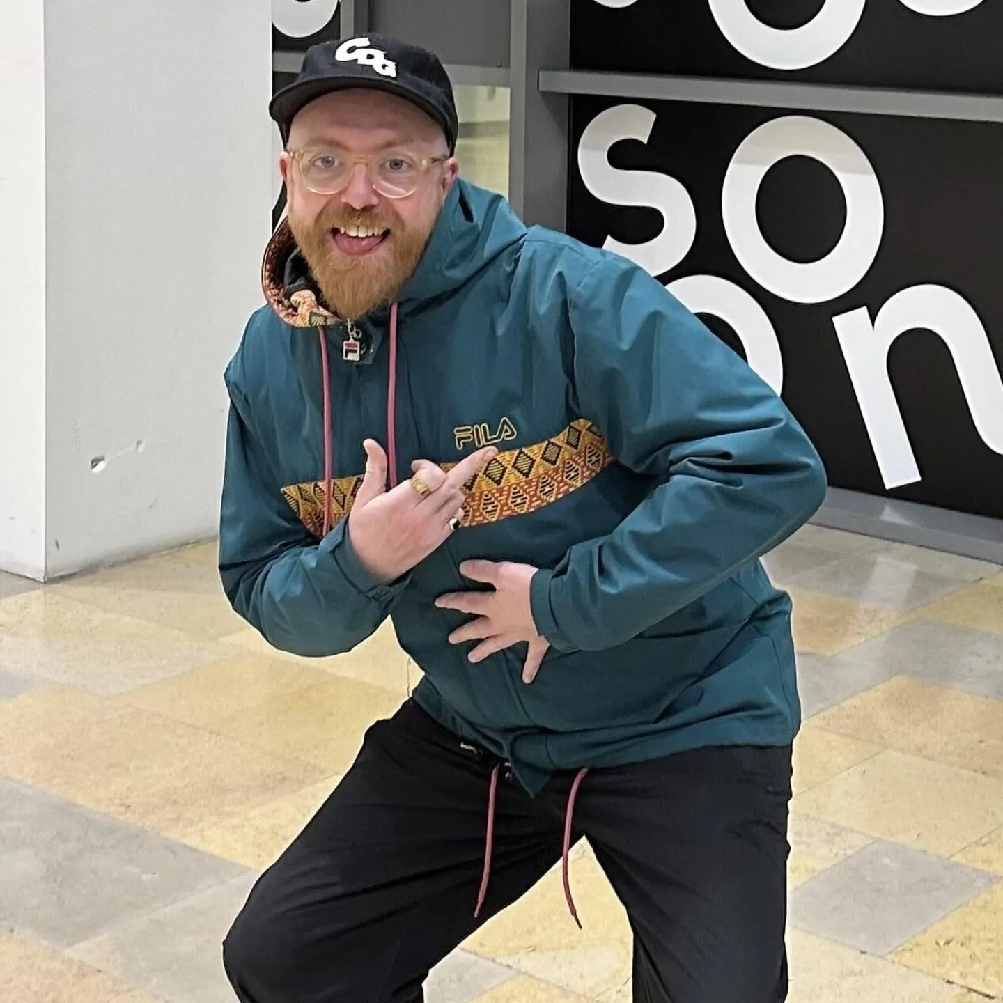 Chrissy G (UK)
