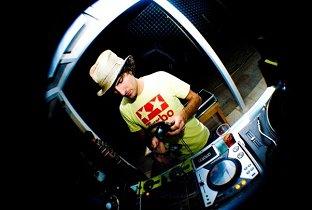 DJ Cosmo