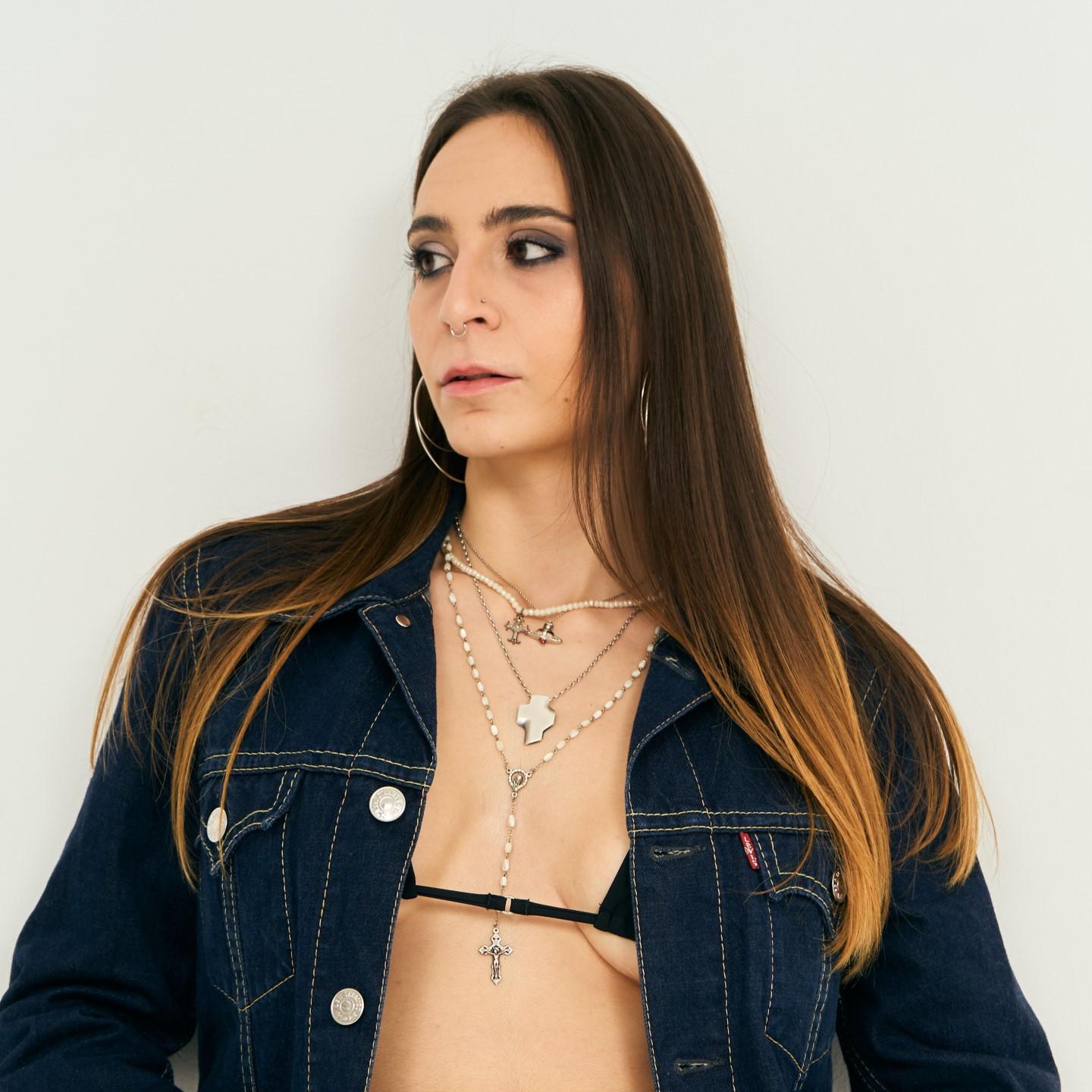 CLAUDIA (ES)