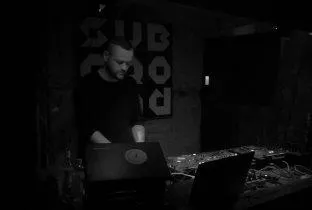 Chris Rinox