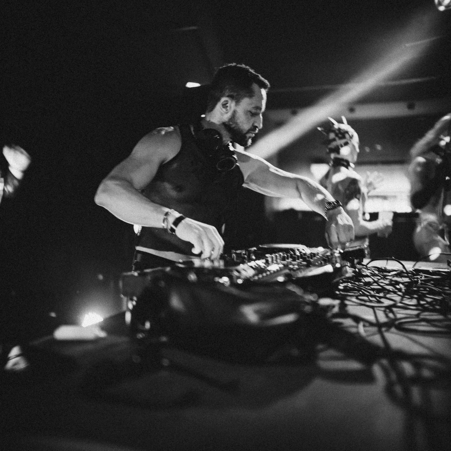 DJ MOSKI