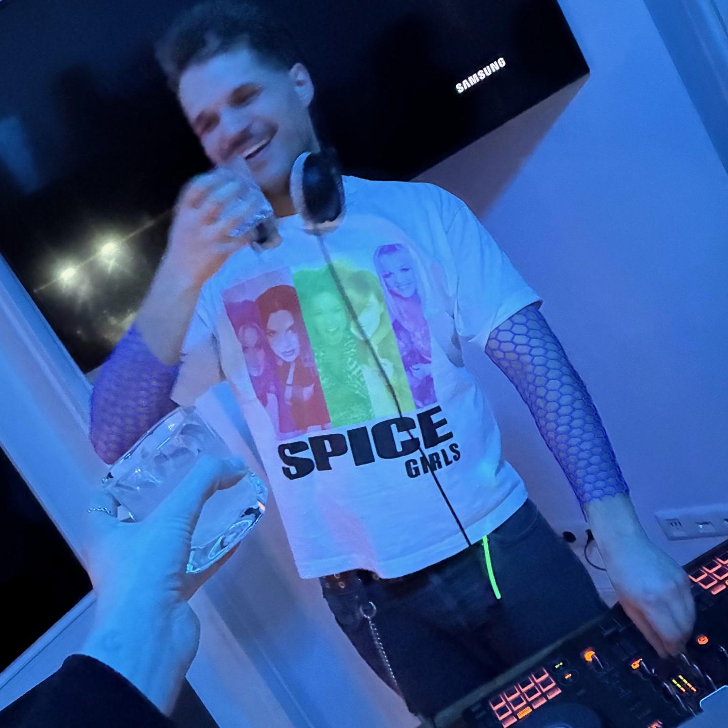 DJ Fesselträger