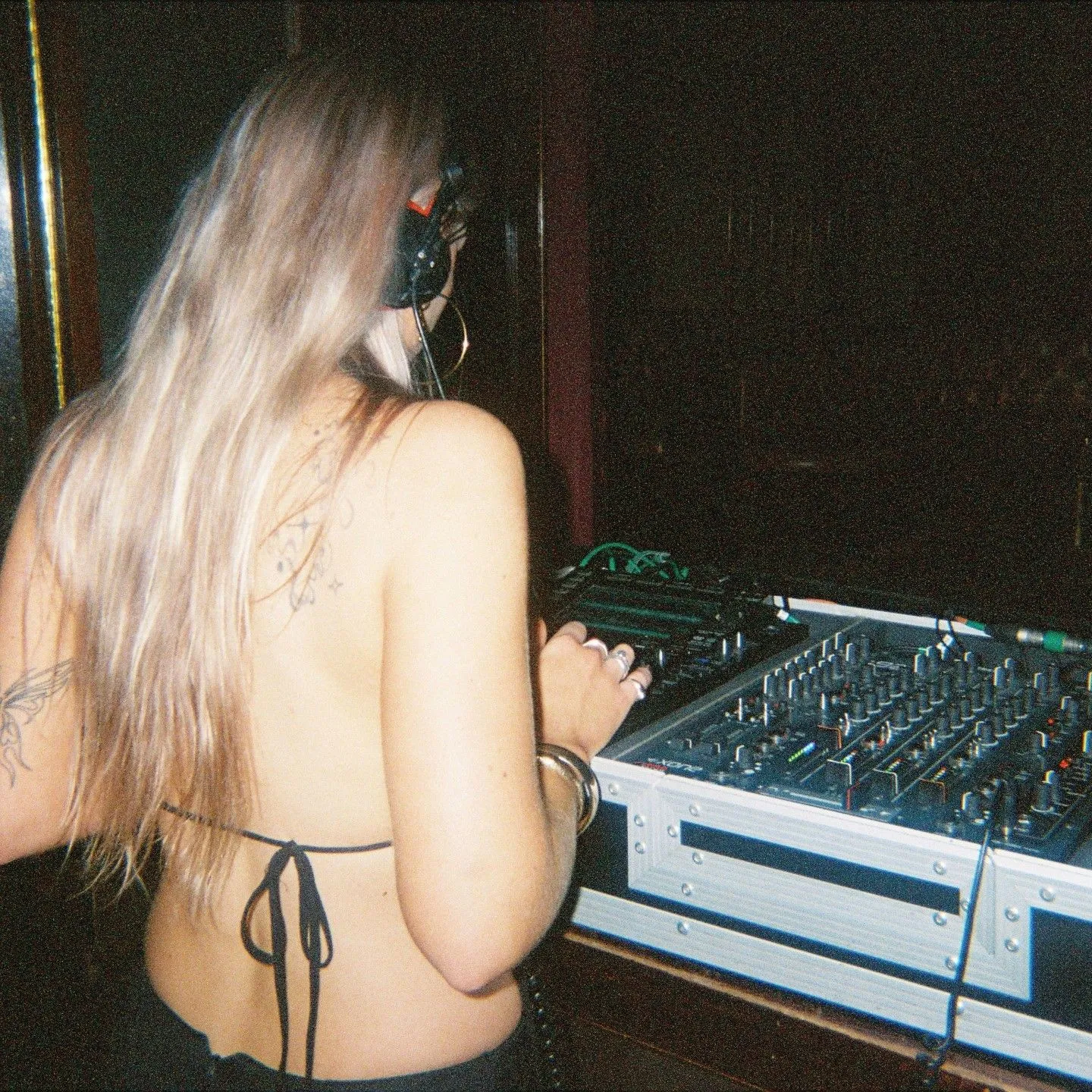 LEXI (AU)