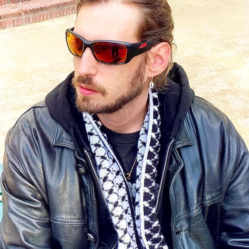 Tim Karbon