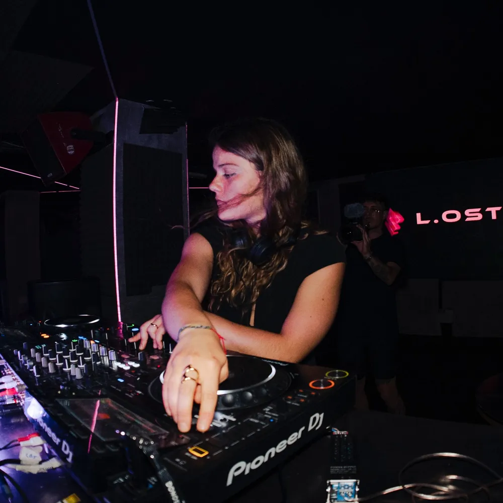 L.OST