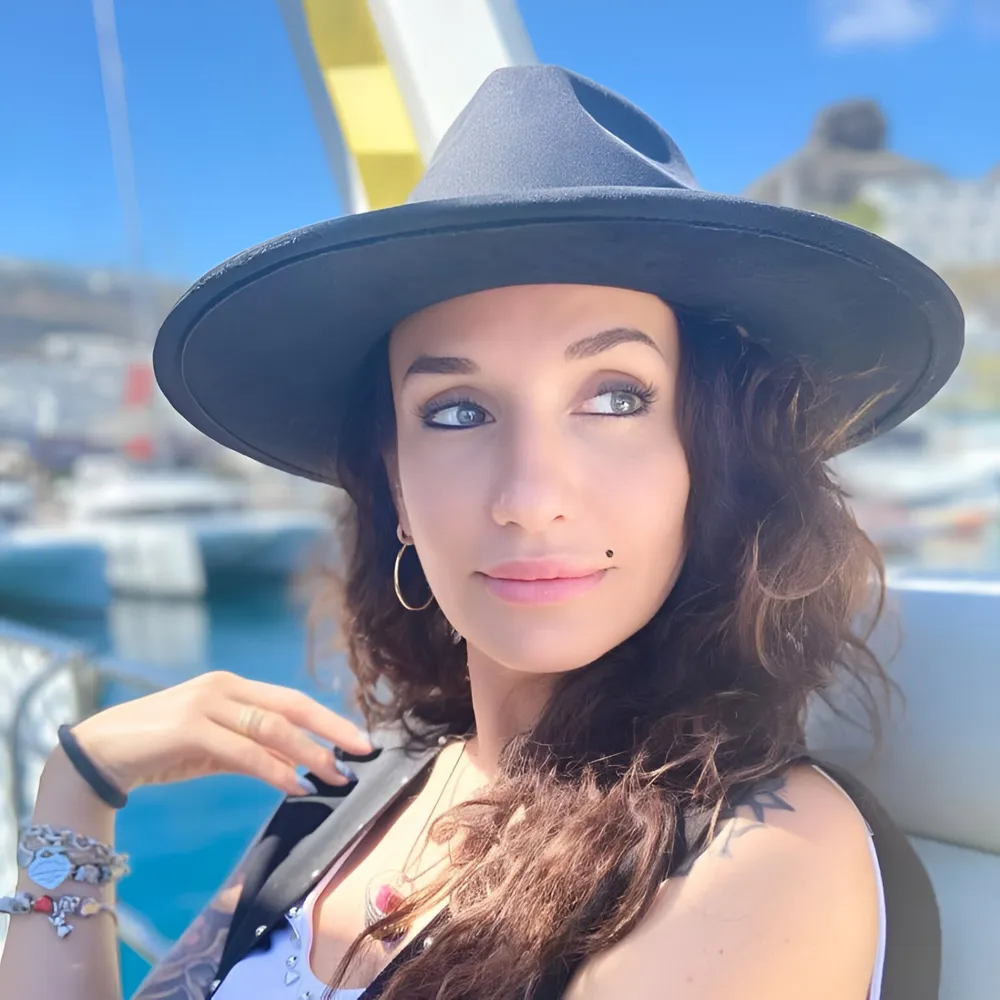 Lady Sara