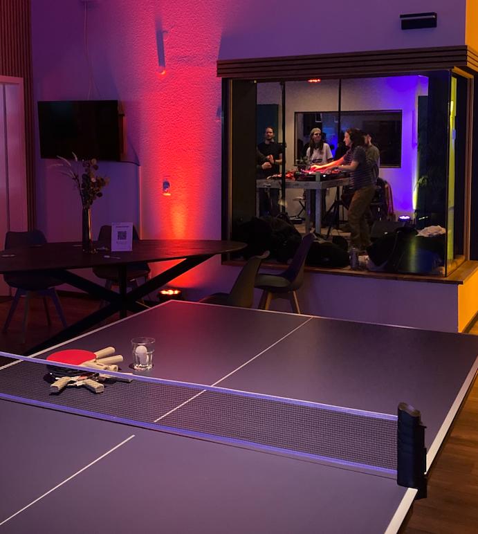 House Music Ping Pong & Open Decks (Free Entry)
