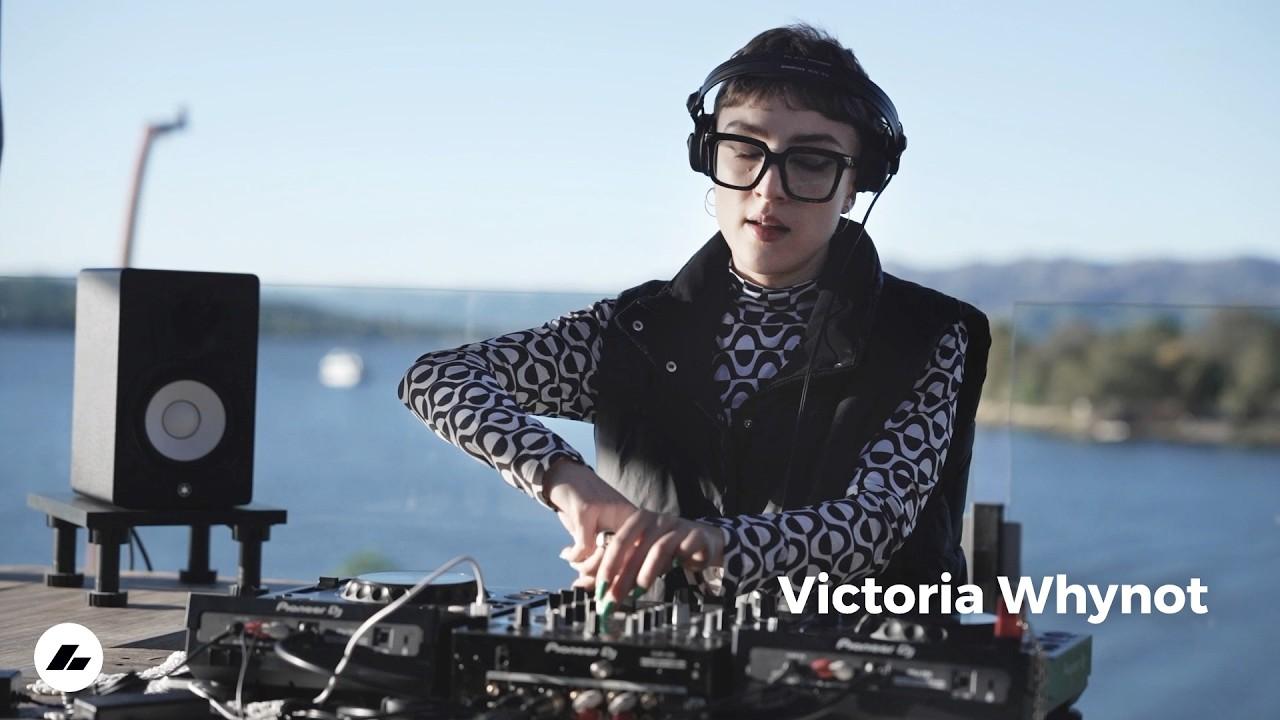 Herbeats W/Victoria Whynot