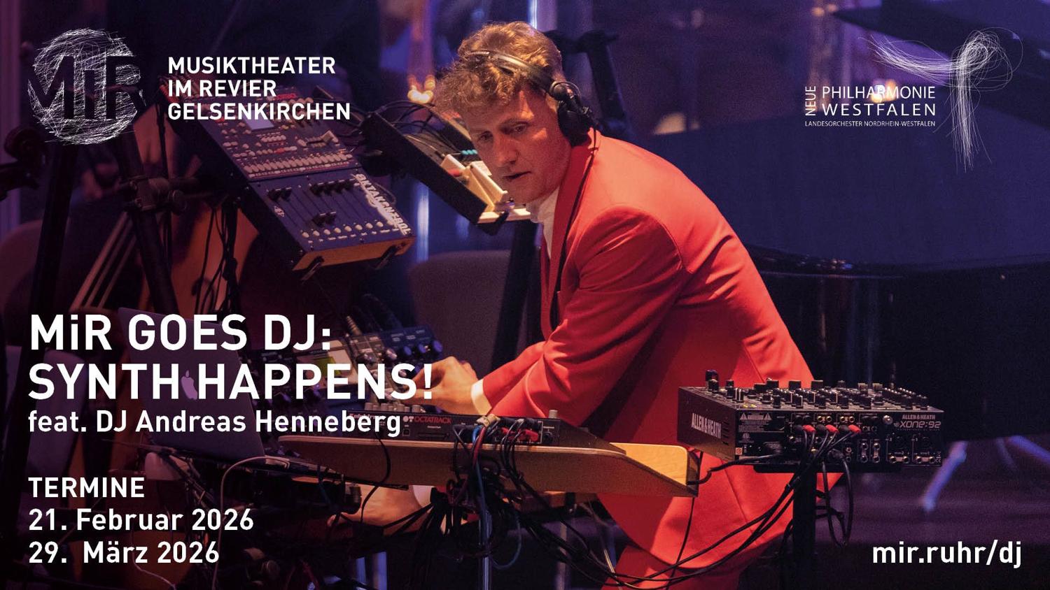 Andreas Henneberg & Neue Philharmonie Westfalen // Synth Happens