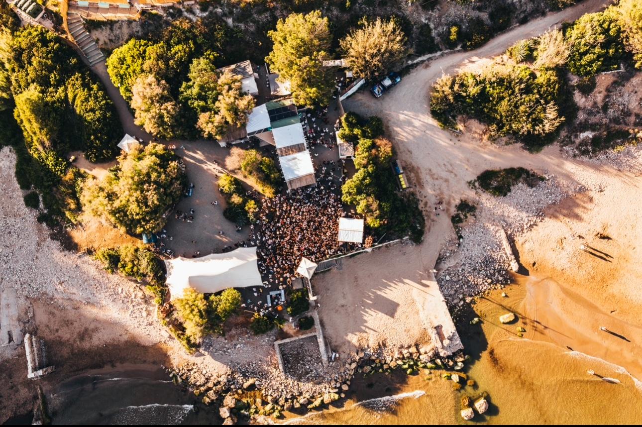 Salve Free Open Air Beach Party