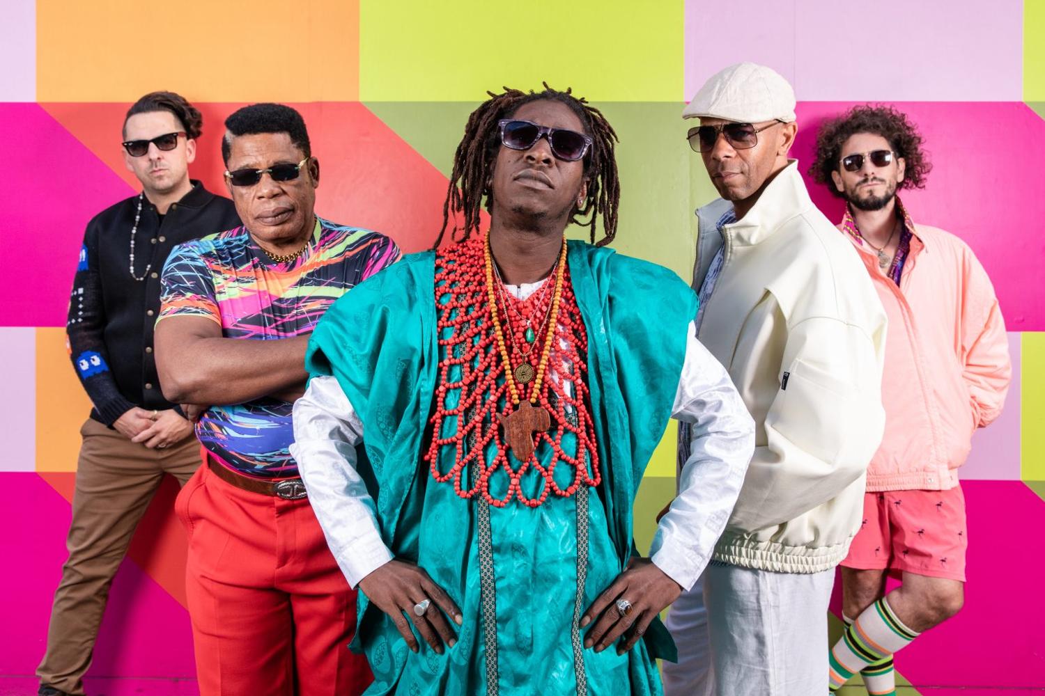 Afriquoi (Live) + Chiedza