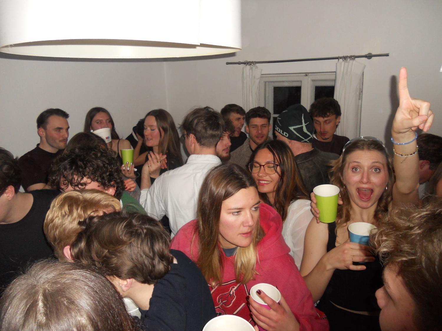 Bwl Underground Party