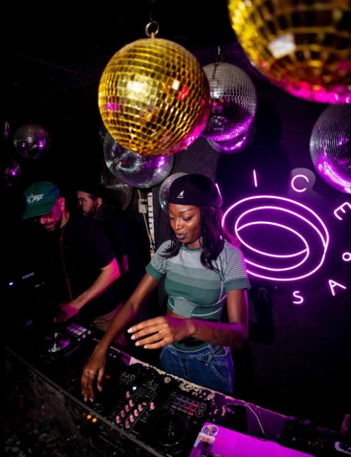 Radioactive #2 – Noirestlarose · Dj Scoobay