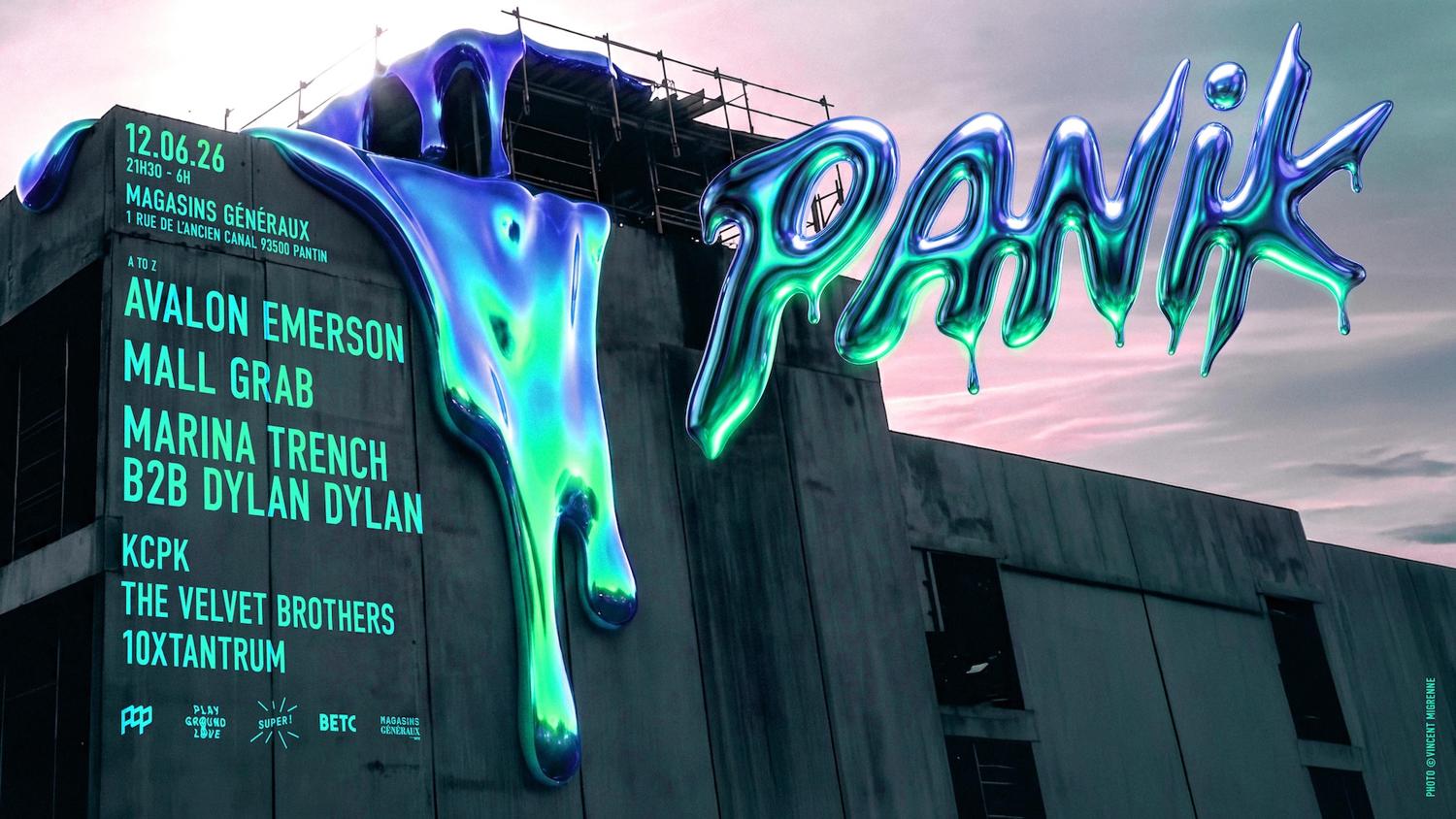 Panik At Magasins Généraux: Avalon Emerson, Mall Grab