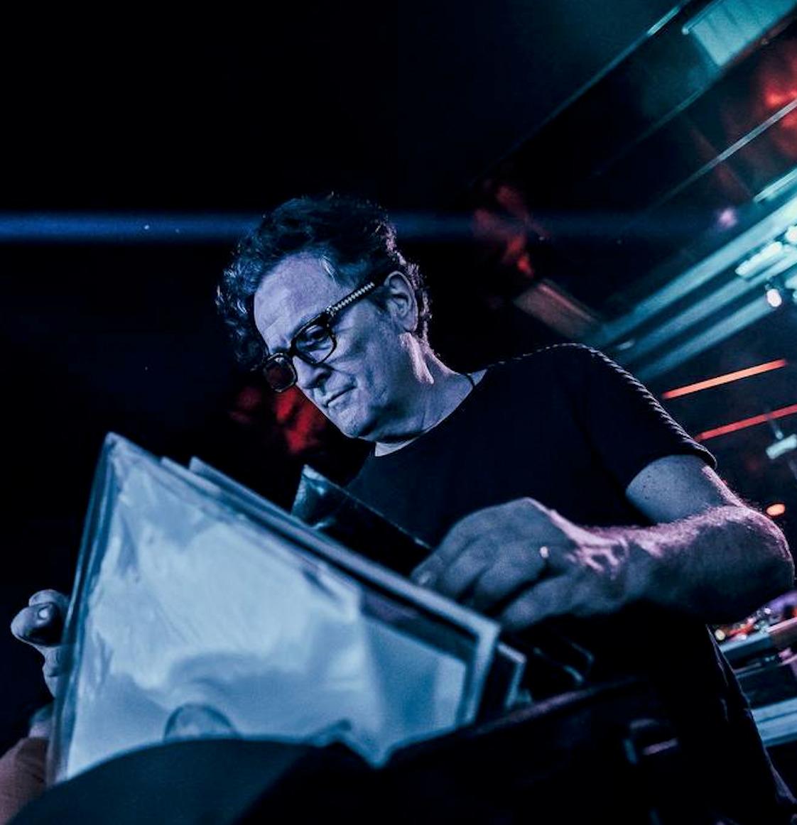 Bonfim Club W: Miki, Andrea Martello, Andrea Vietti, Biagio Ruiz, Dj Autogrill