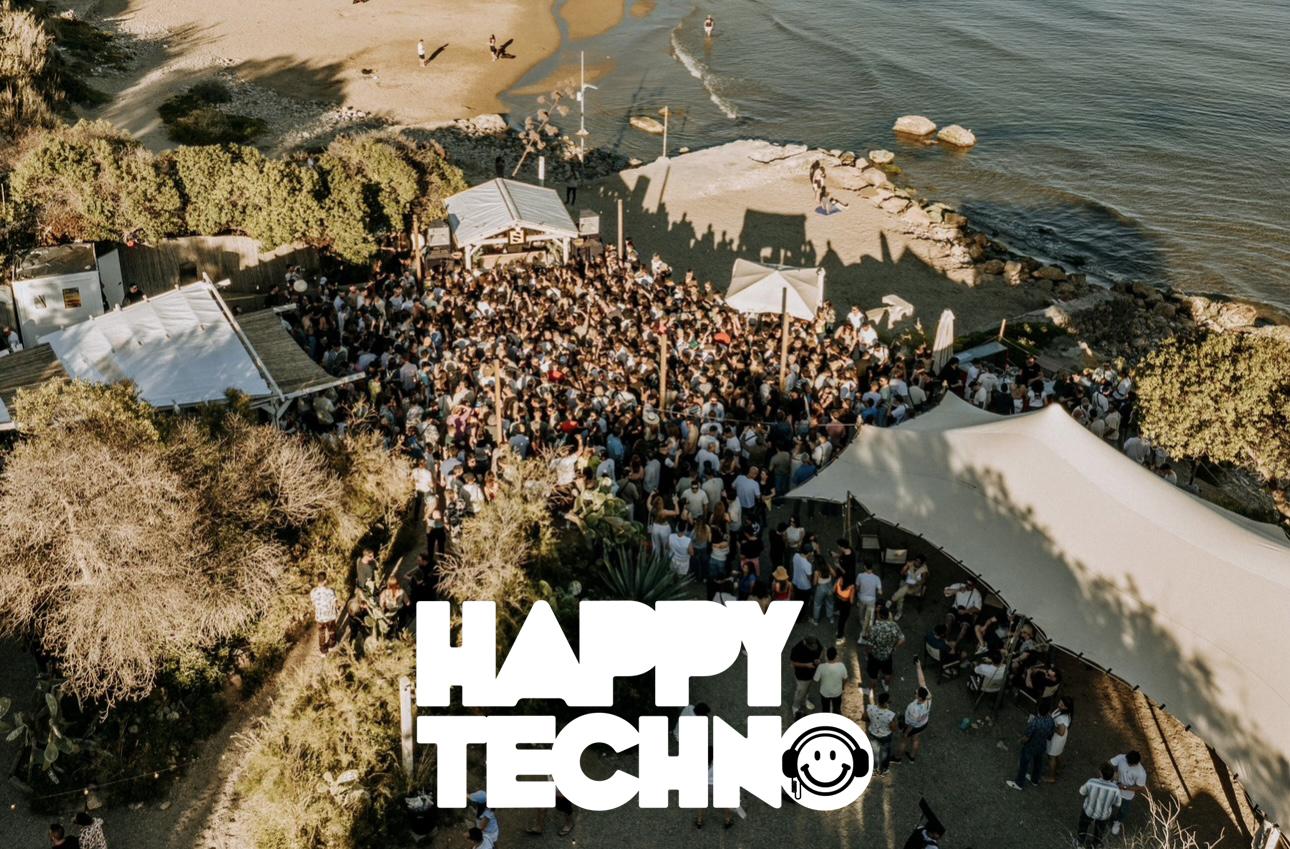 Happy Techno On The Beach - Hola Sitges