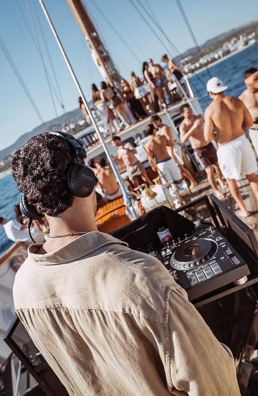 Duskgroove X Moonlab Pres. Boat Party Experience