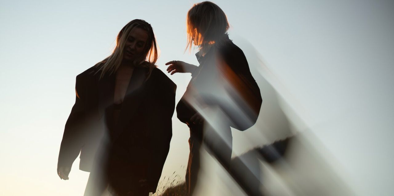 Eli & Fur - Dreams at Dusk