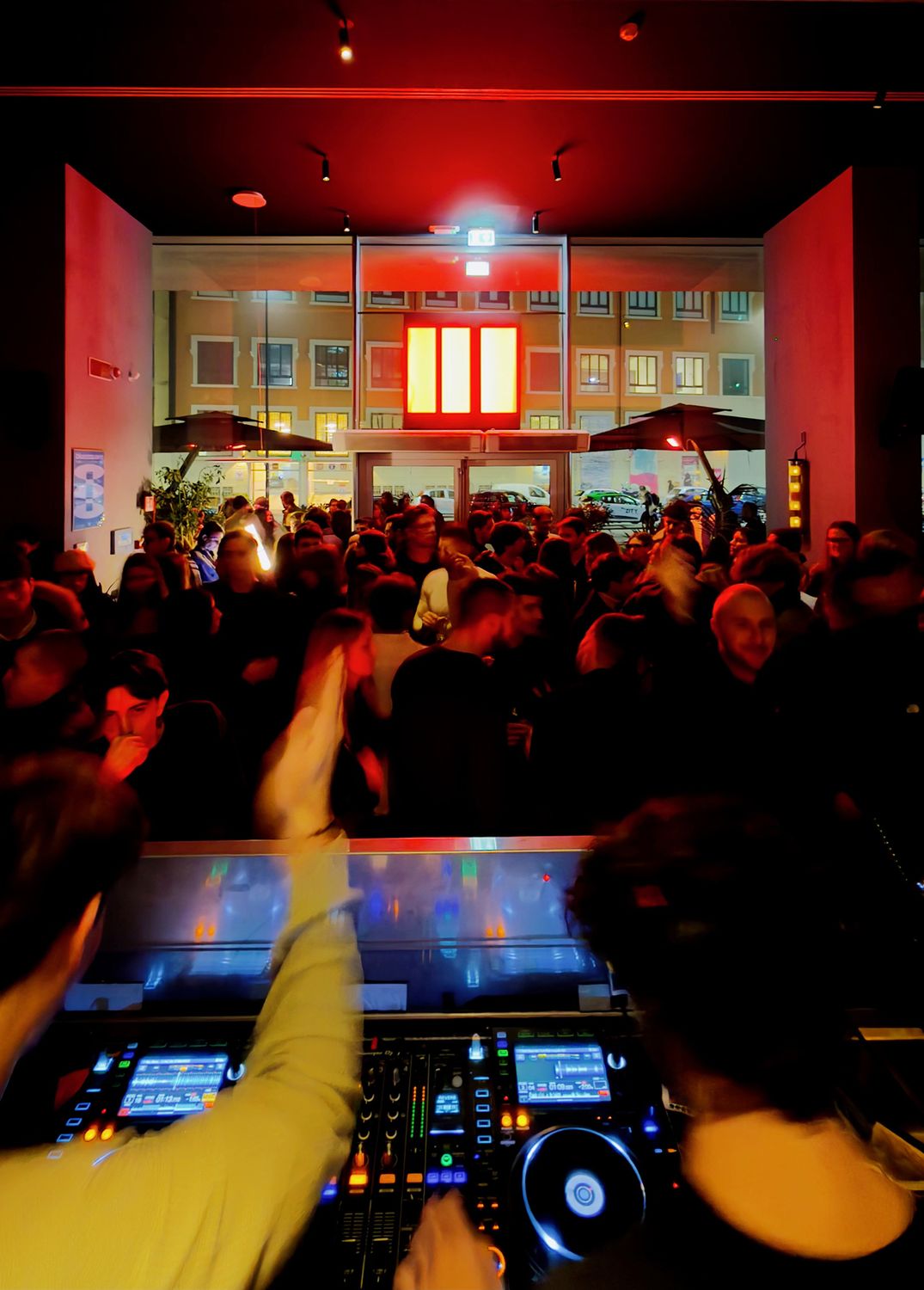 Hi-Fi Weekends with Fred Simon *Free Entry*