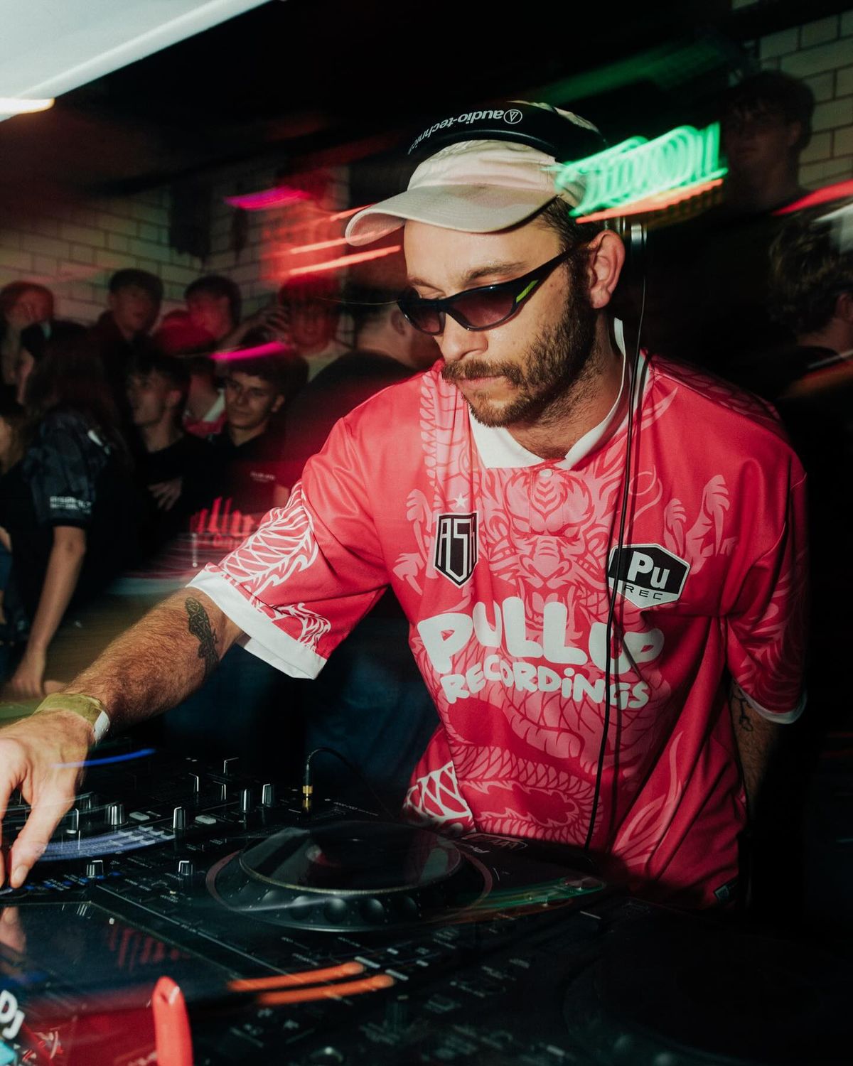 A Warped Halloween: Samurai Breaks, Napes, Settle Down + more