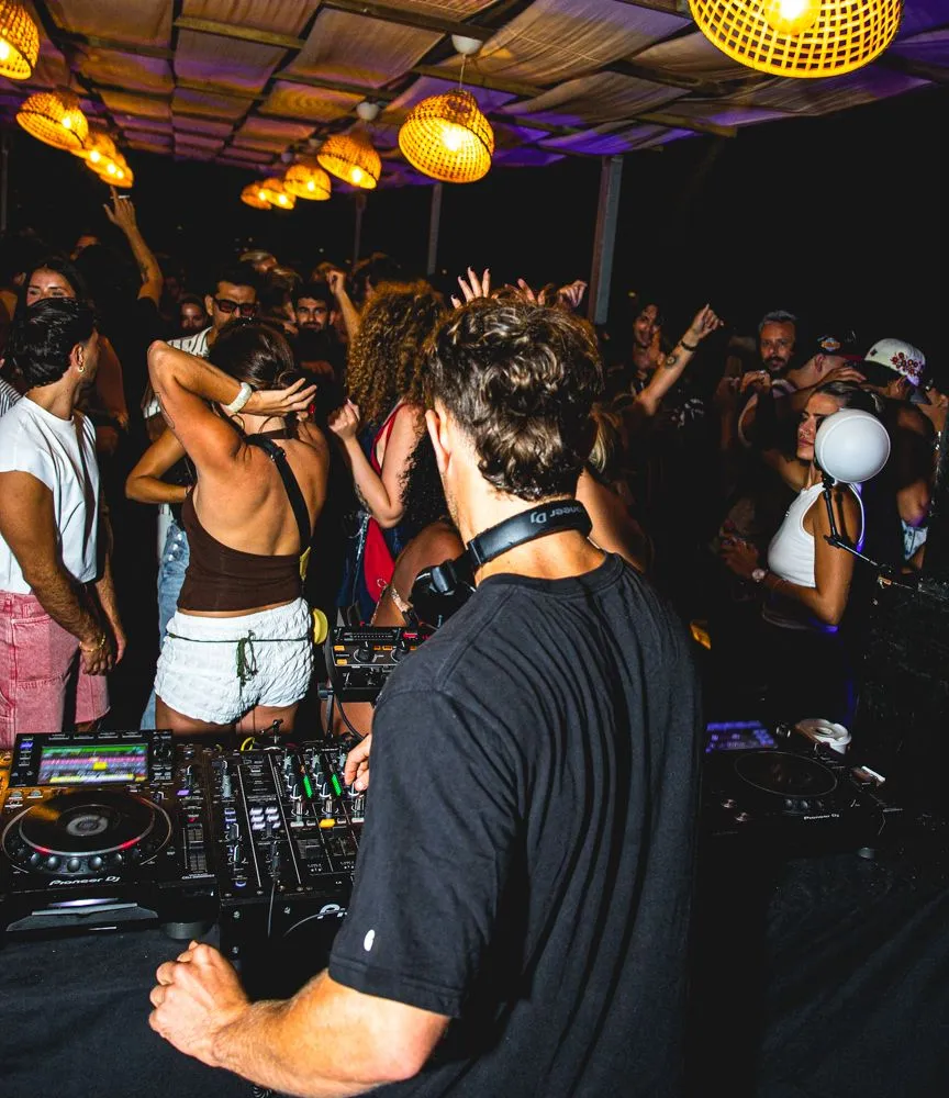 Placeo & Soundwave pres. Mattia Scolaro - Free Beach Party – Groovy Friday