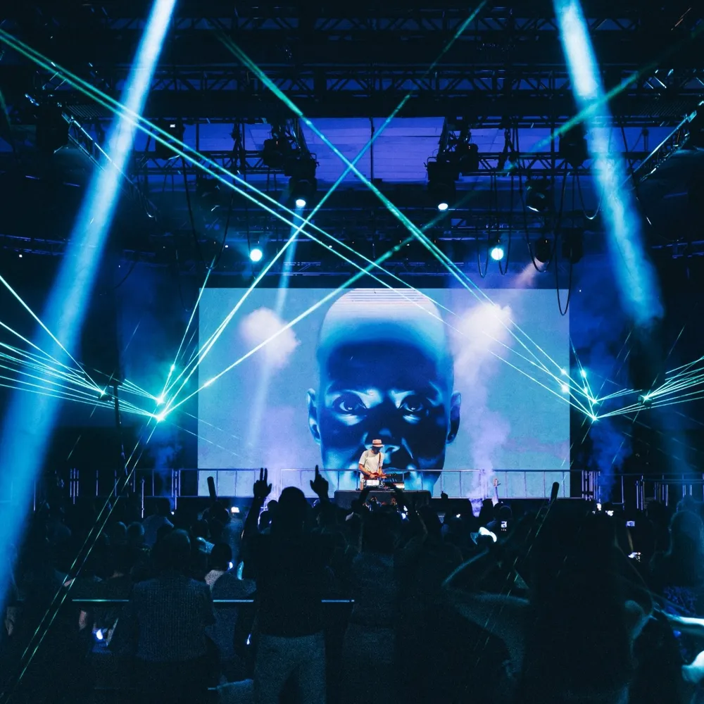 Sina Bathaie — White Lotus World Tour: Back Together - Vancouver