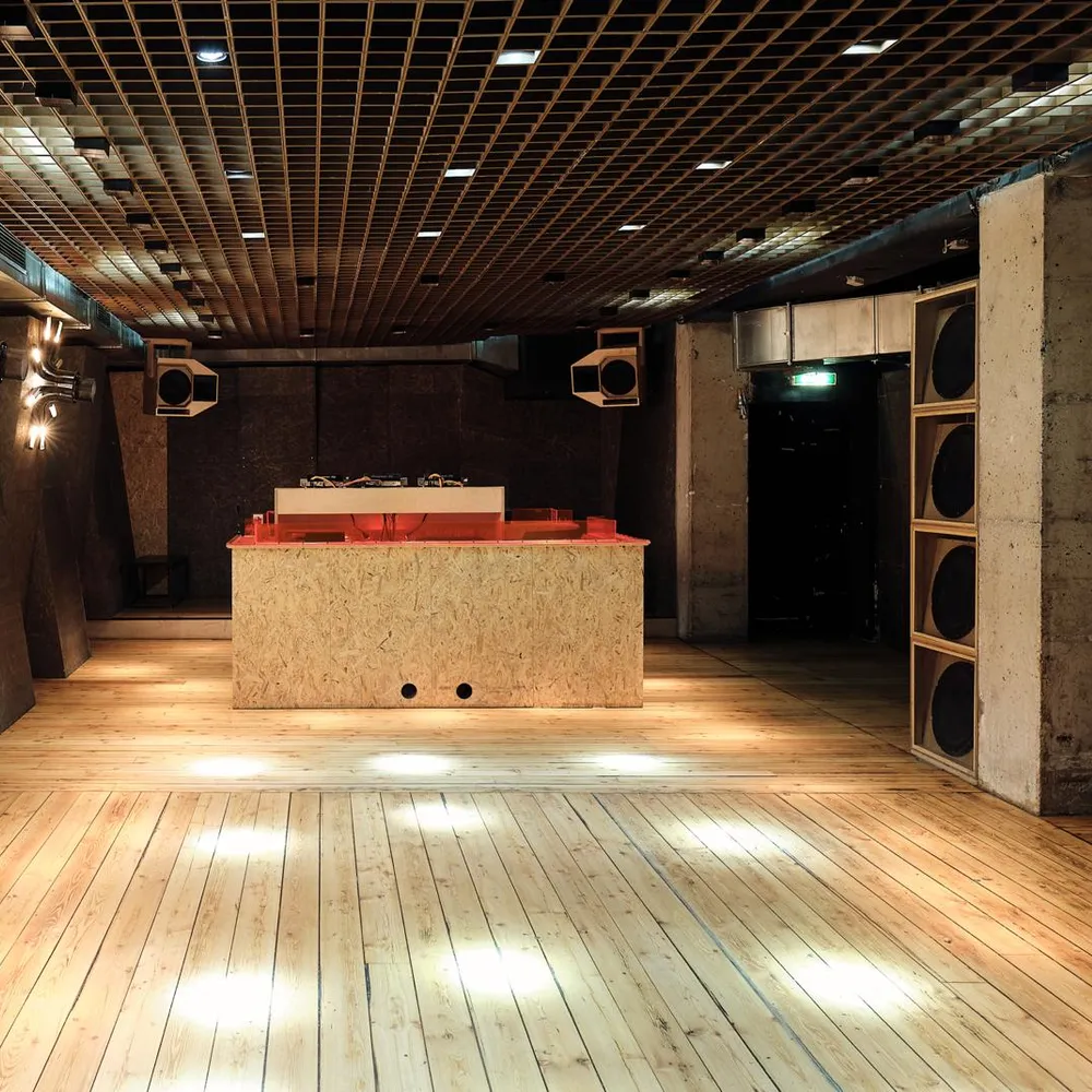 Legal KLUBNACHT w./ Kuduxxti, Almedina, Lou Velvet, Nico & DJ Floppy Disk