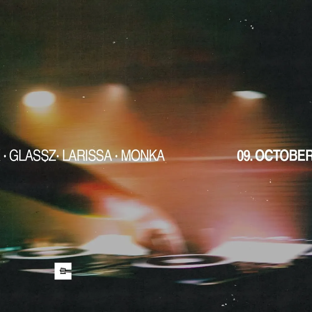 BLANK, larissa, Glassz, monka