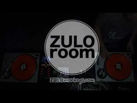 Zulo Room