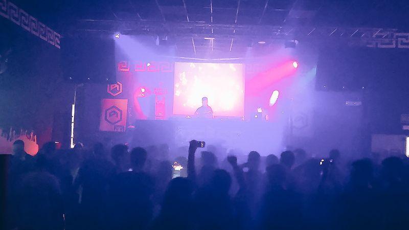 Club Agora