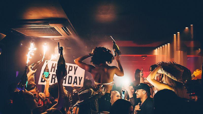 Cirque le Soir