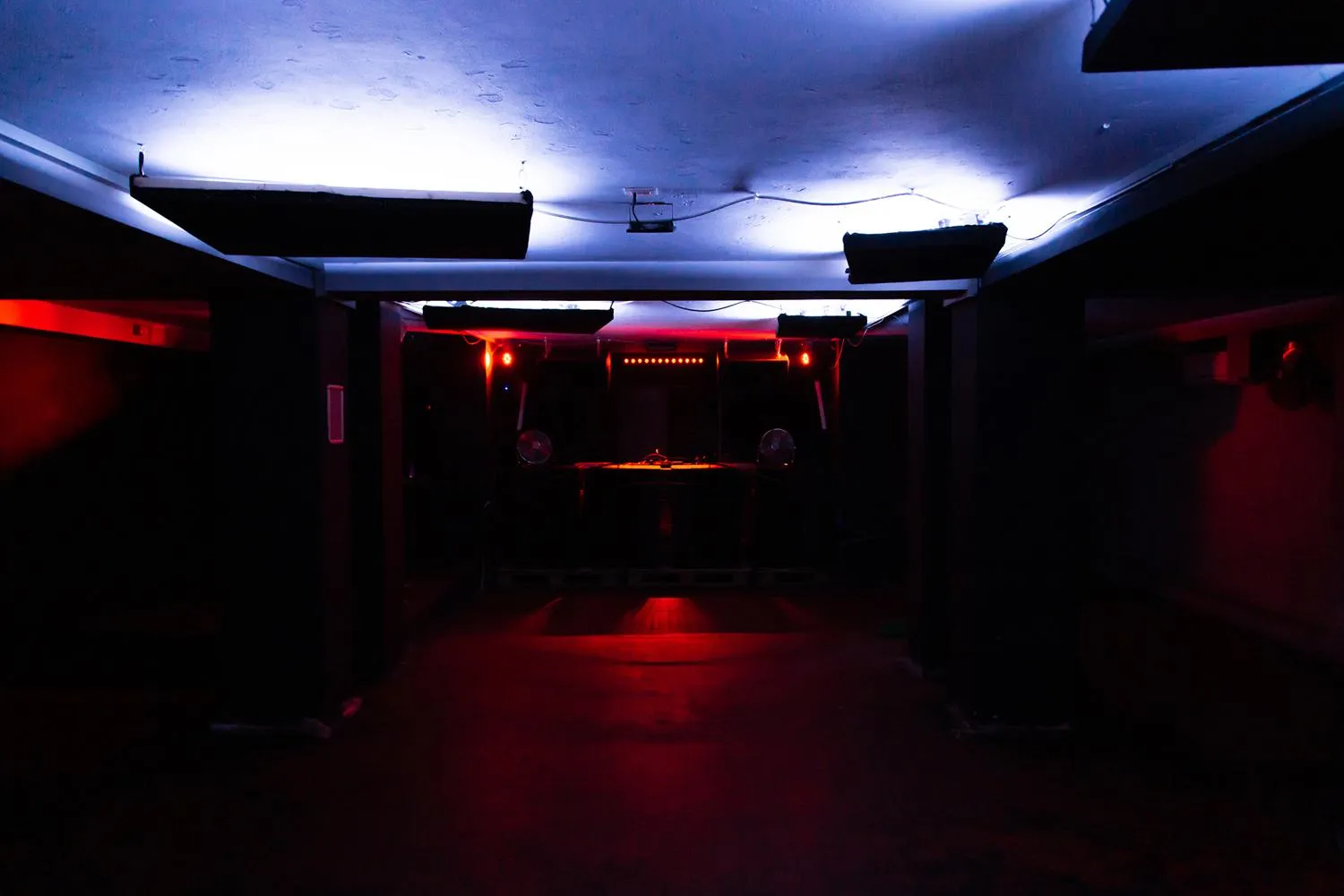 Meet Compact Club
