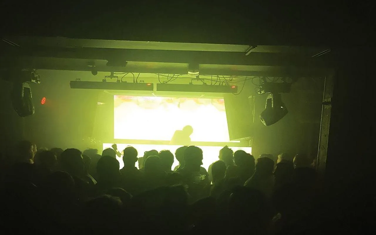 Room 2 Glasgow