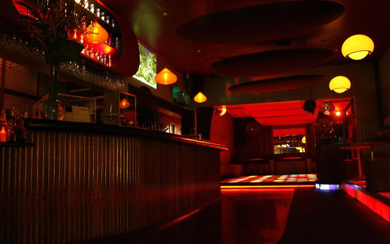 Onesixone