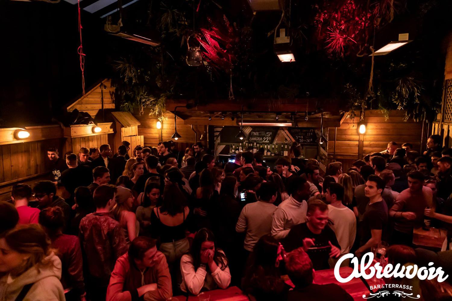 Abreuvoir Bar Et Terrasse